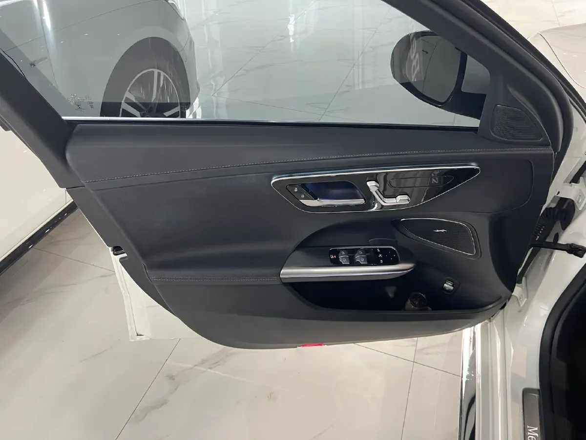 2022 Mercedes-Benz C Class 1.5T 204HP L4 9AT,autocango,china used car exporter,china ev exporter,chinese used car exporter,chinese used ev exporter