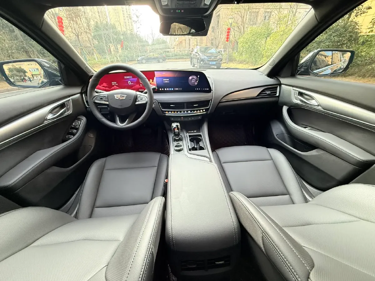 2025 Cadillac CT5 2.0T 237HP L4 10AT,autocango,china used car exporter,china ev exporter,chinese used car exporter,chinese used ev exporter