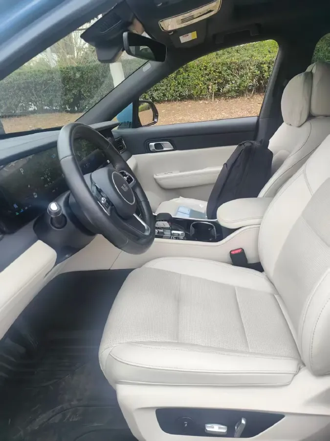 2023 Mercedes-Benz GLB Class 2.0T 190HP L4 8DCT,autocango,china used car exporter,china ev exporter,chinese used car exporter,chinese used ev exporter