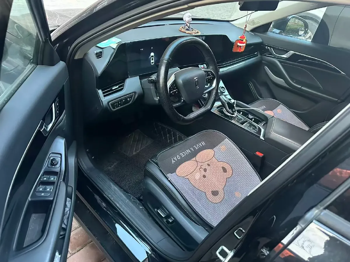 2023 Bestune B70 1.5T 169HP L4 7DCT,autocango,china used car exporter,china ev exporter,chinese used car exporter,chinese used ev exporter