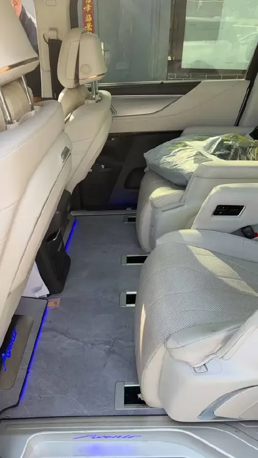 2024 Buick GL8 1.5T 180HP L4 2DHT PHEV 24.4KWH,autocango,china used car exporter,china ev exporter,chinese used car exporter,chinese used ev exporter