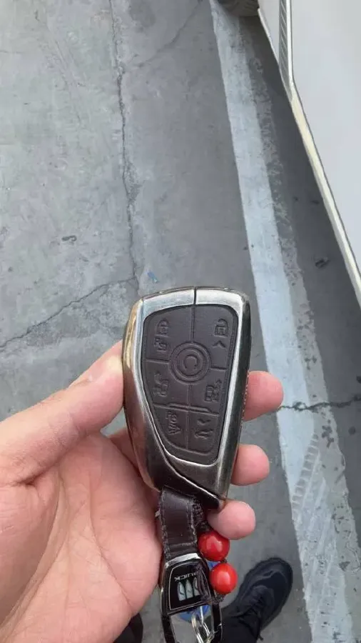 2024 Buick GL8 1.5T 180HP L4 2DHT PHEV 24.4KWH,autocango,china used car exporter,china ev exporter,chinese used car exporter,chinese used ev exporter