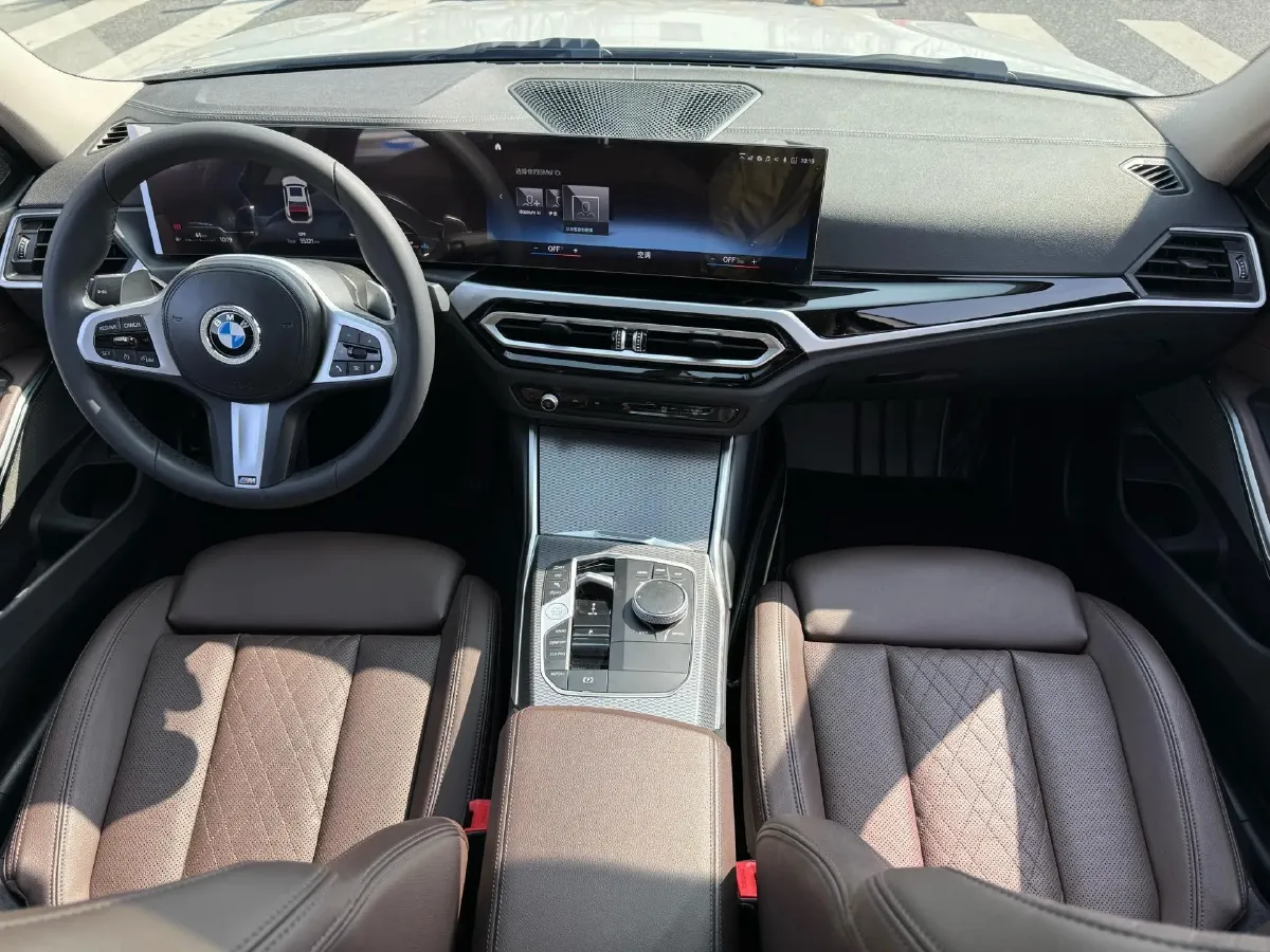 2023 BMW 3 Series 2.0T 184HP L4 8AT,autocango,china used car exporter,china ev exporter,chinese used car exporter,chinese used ev exporter