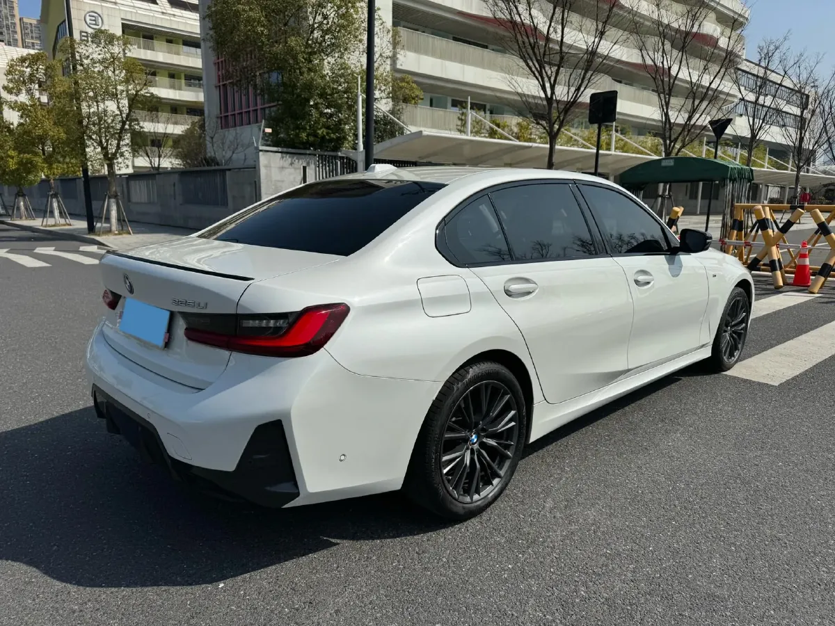 2023 BMW 3 Series 2.0T 184HP L4 8AT,autocango,china used car exporter,china ev exporter,chinese used car exporter,chinese used ev exporter