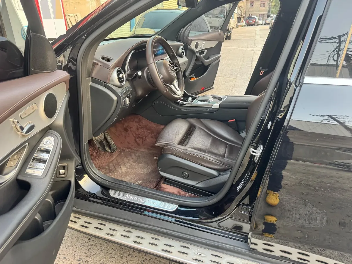 2021 Mercedes-Benz GLC Class 2.0T 197HP L4 9AT,autocango,china used car exporter,china ev exporter,chinese used car exporter,chinese used ev exporter