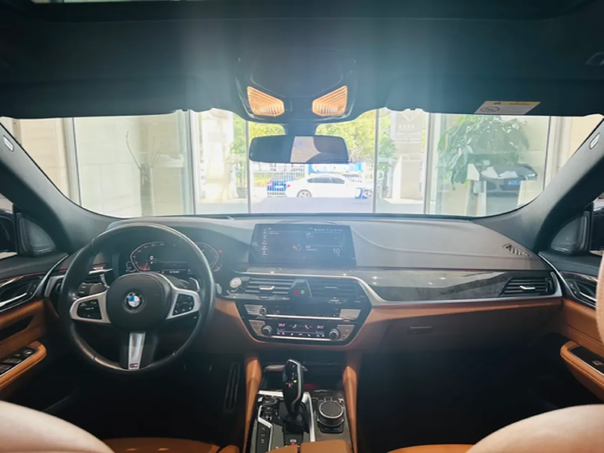 2020 BMW 6 Series GT 2.0T 258HP L4 8AT,autocango,china used car exporter,china ev exporter,chinese used car exporter,chinese used ev exporter