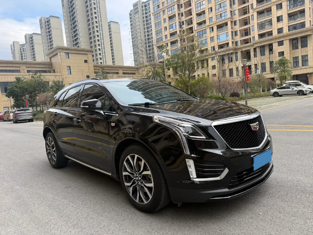 2022 Cadillac XT5 2.0T 237HP L4 9AT,autocango,china used car exporter,china ev exporter,chinese used car exporter,chinese used ev exporter
