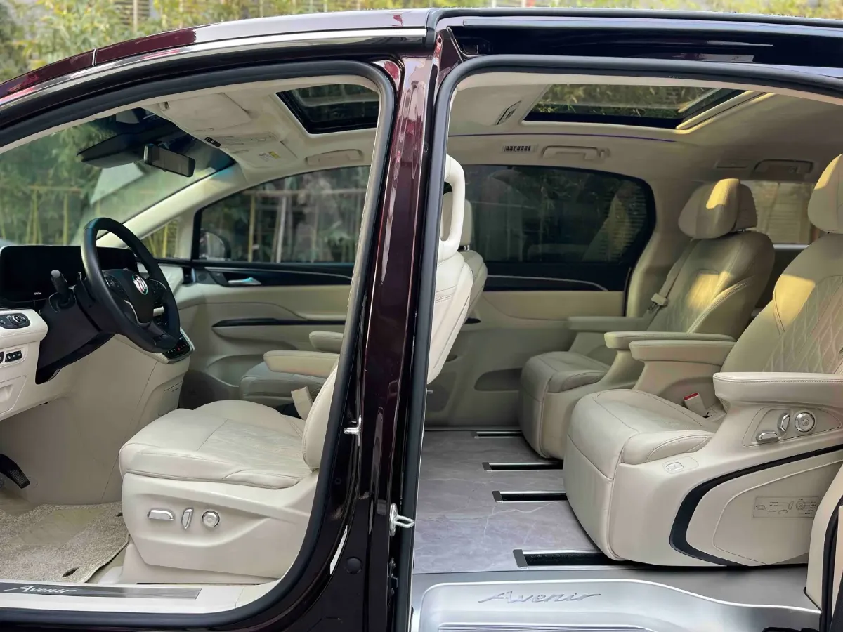 2021 Buick GL8 2.0T 237HP L4 9AT,autocango,china used car exporter,china ev exporter,chinese used car exporter,chinese used ev exporter