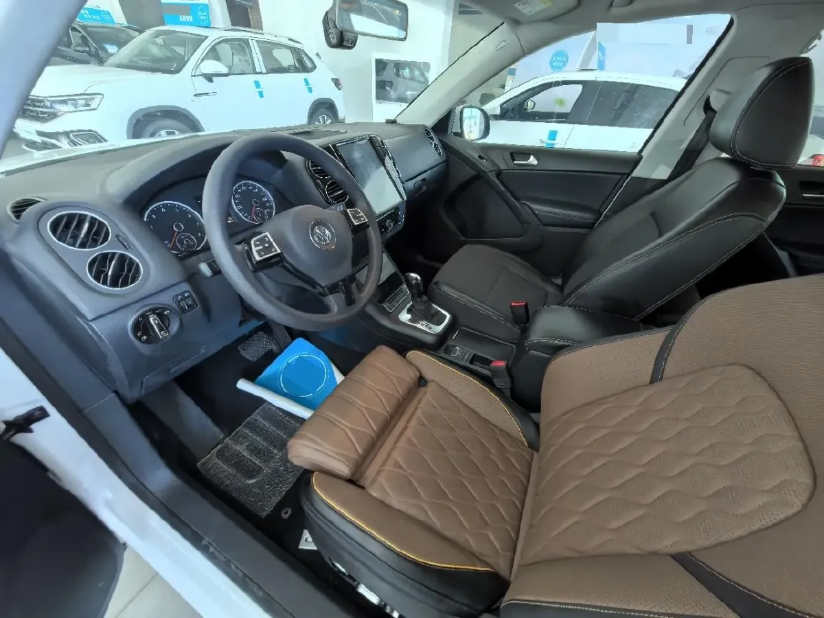 2016 Volkswagen Touran 1.4T 150HP L4 7DCT,autocango,china used car exporter,china ev exporter,chinese used car exporter,chinese used ev exporter