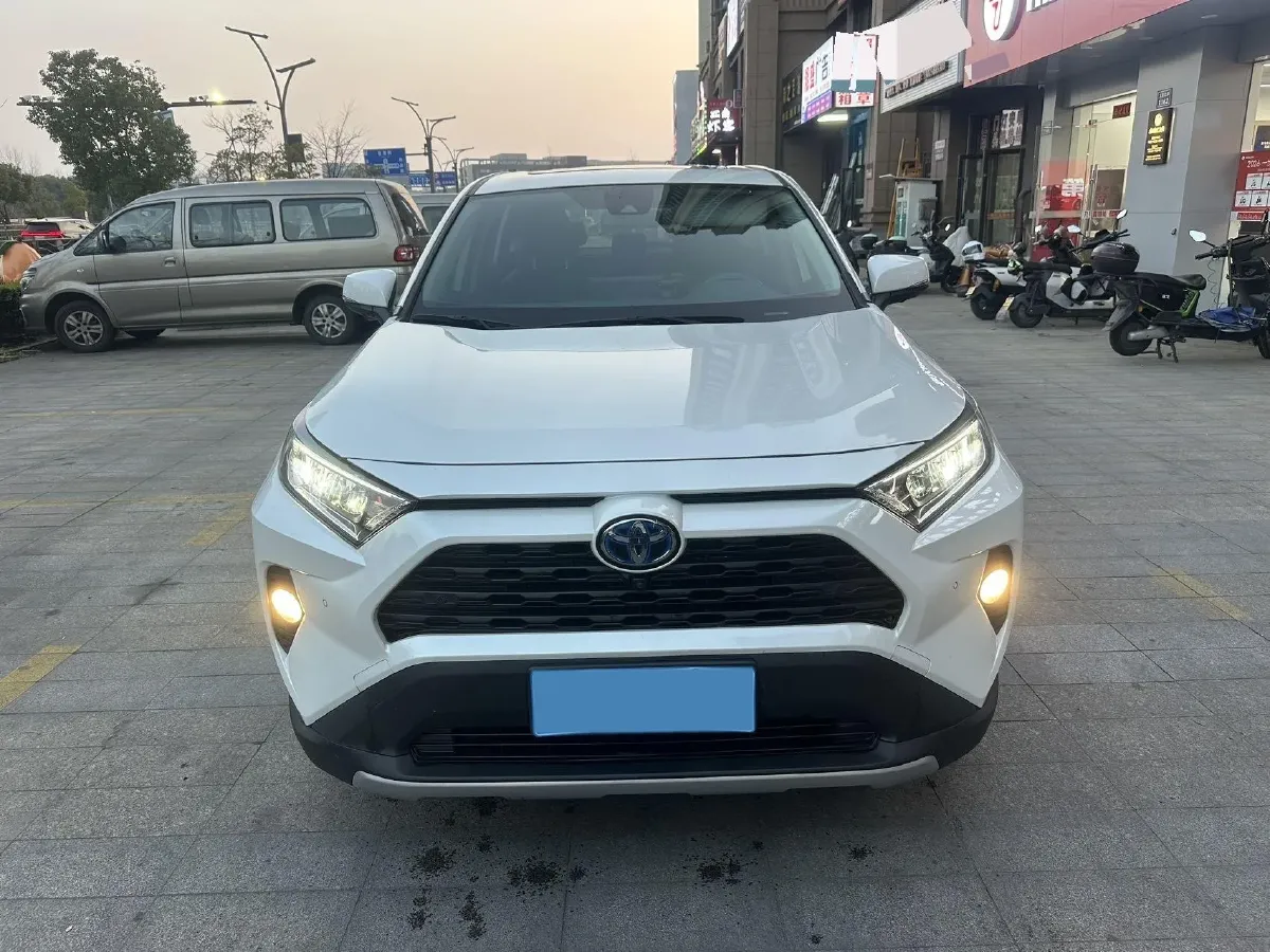 2022 Toyota RAV4 2.5L 178HP L4 E-CVT Hybrid,autocango,china used car exporter,china ev exporter,chinese used car exporter,chinese used ev exporter