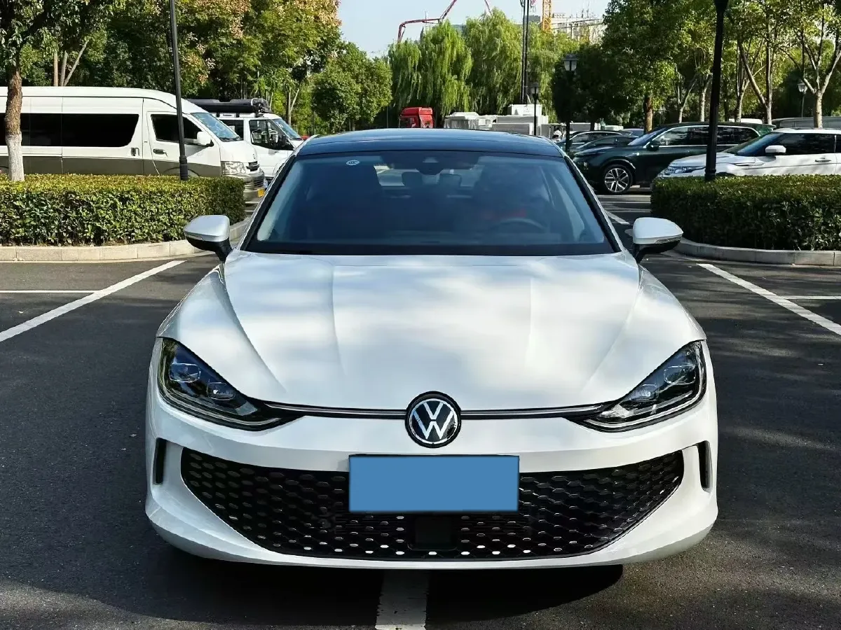 2023 Volkswagen Lamando 1.4T 150HP L4 7DCT,autocango,china used car exporter,china ev exporter,chinese used car exporter,chinese used ev exporter