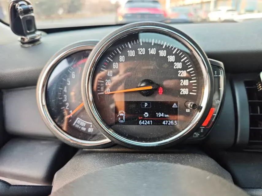 2016 MINI MINI 1.2T 102HP L3 6AT,autocango,china used car exporter,china ev exporter,chinese used car exporter,chinese used ev exporter