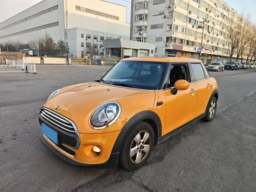 2016 MINI MINI 1.2T 102HP L3 6AT,autocango,china used car exporter,china ev exporter,chinese used car exporter,chinese used ev exporter