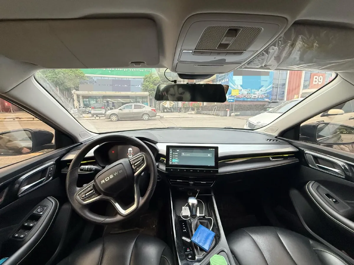 2021 Roewe i5 1.5L 120HP L4 CVT,autocango,china used car exporter,china ev exporter,chinese used car exporter,chinese used ev exporter