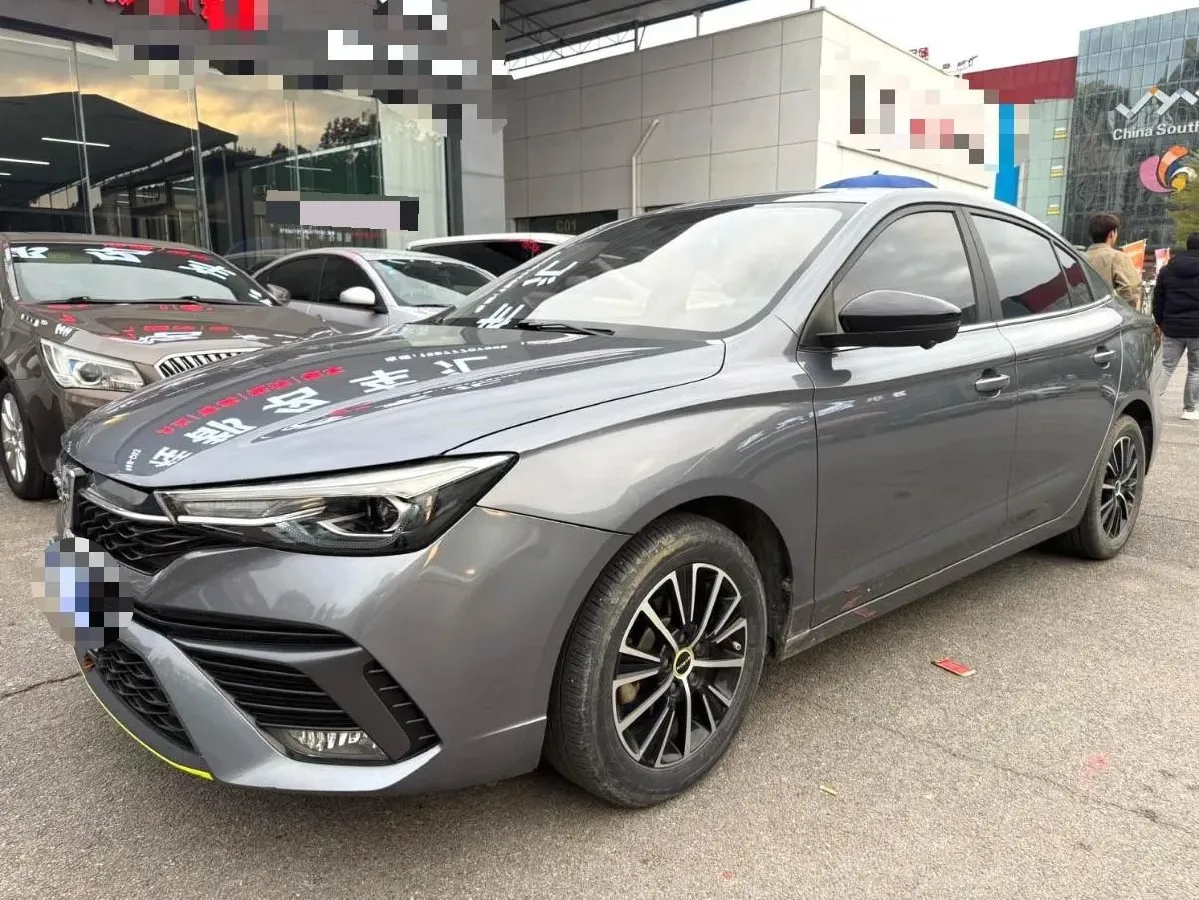 2021 Roewe i5 1.5L 120HP L4 CVT,autocango,china used car exporter,china ev exporter,chinese used car exporter,chinese used ev exporter