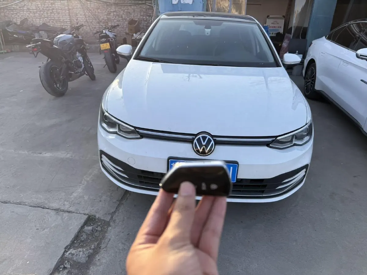2023 Volkswagen Golf 1.4T 150HP L4 7DCT,autocango,china used car exporter,china ev exporter,chinese used car exporter,chinese used ev exporter