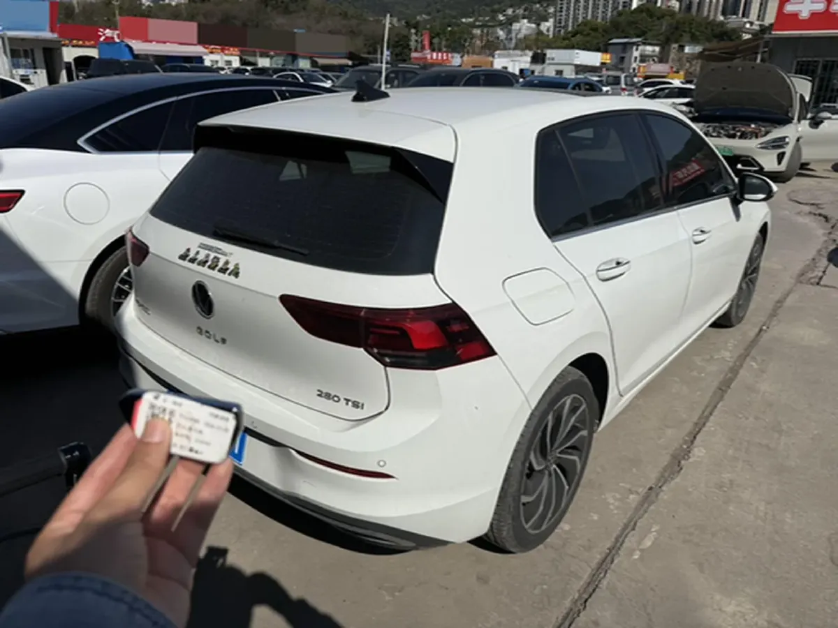 2023 Volkswagen Golf 1.4T 150HP L4 7DCT,autocango,china used car exporter,china ev exporter,chinese used car exporter,chinese used ev exporter