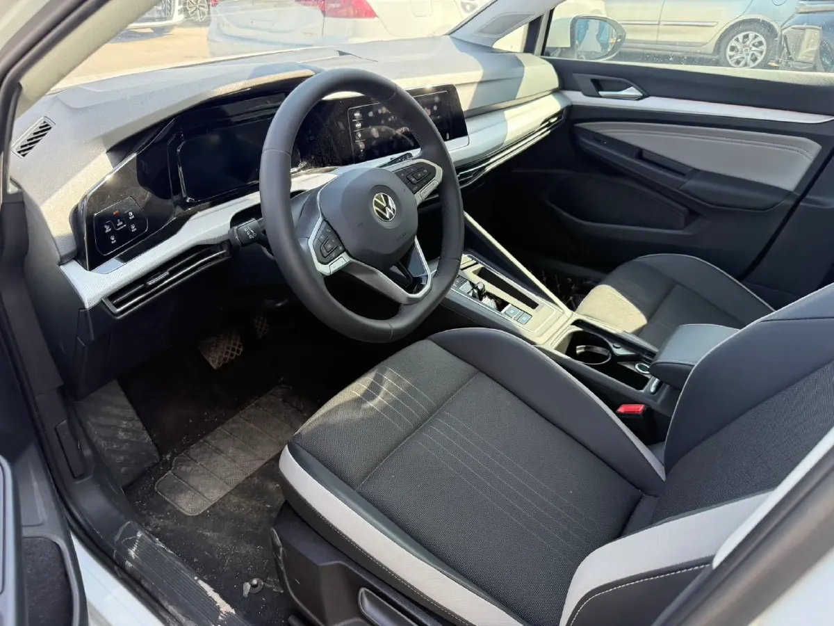 2023 Volkswagen Golf 1.4T 150HP L4 7DCT,autocango,china used car exporter,china ev exporter,chinese used car exporter,chinese used ev exporter