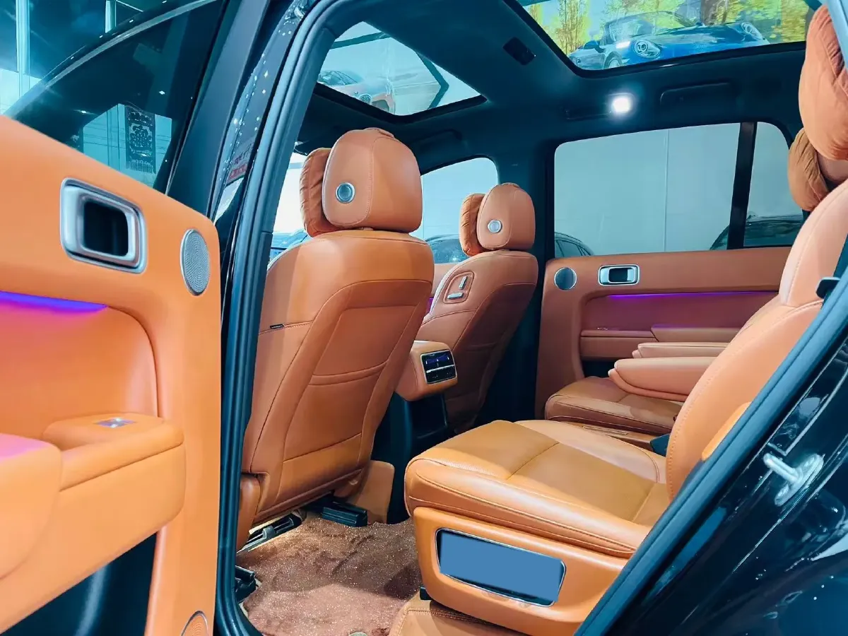 2023 Li L8 Range Extended 154HP REEV 40.9KWH,autocango,china used car exporter,china ev exporter,chinese used car exporter,chinese used ev exporter