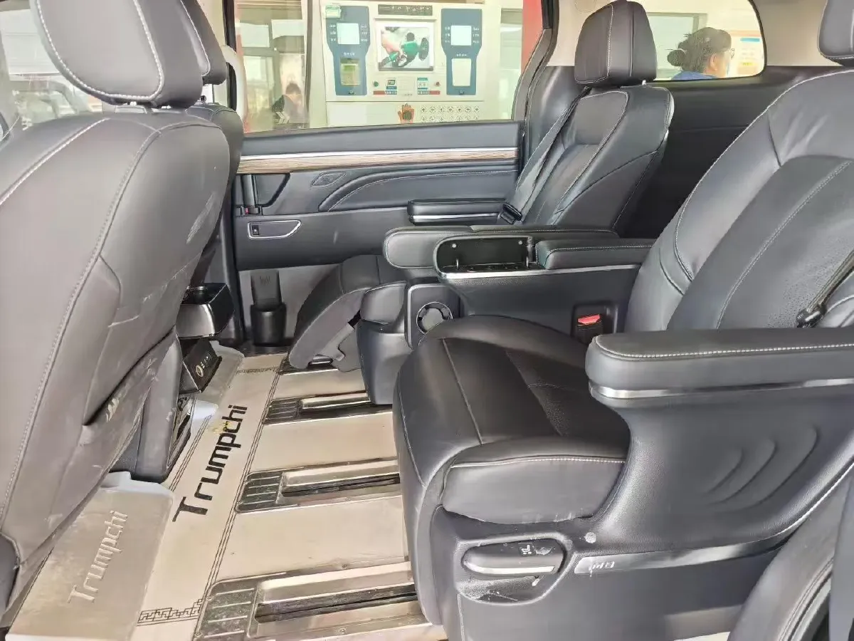 2023 GAC Trumpchi M8 2.0T 252HP L4 8AT,autocango,china used car exporter,china ev exporter,chinese used car exporter,chinese used ev exporter