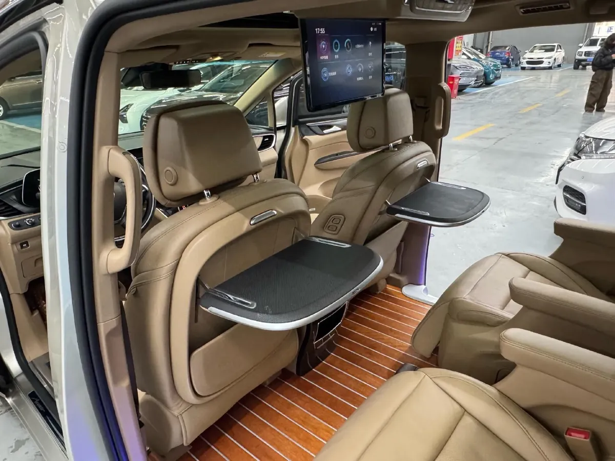 2021 Buick GL8 2.0T 237HP L4 9AT,autocango,china used car exporter,china ev exporter,chinese used car exporter,chinese used ev exporter