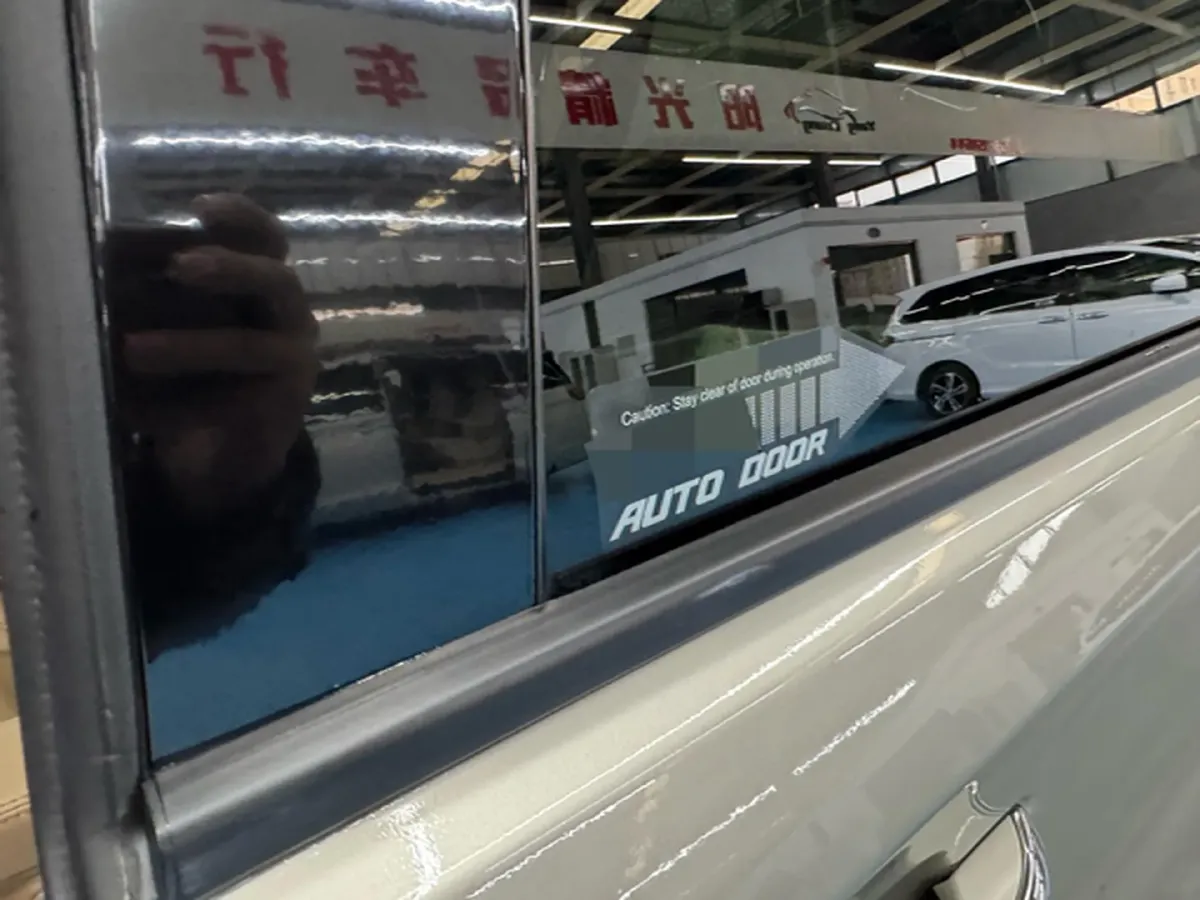 2021 Buick GL8 2.0T 237HP L4 9AT,autocango,china used car exporter,china ev exporter,chinese used car exporter,chinese used ev exporter