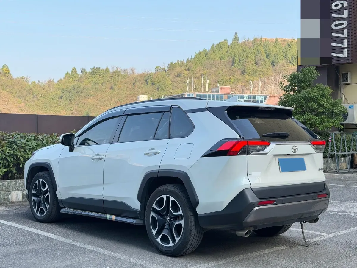 2020 Toyota RAV4 2.0L 171HP L4 CVT,autocango,china used car exporter,china ev exporter,chinese used car exporter,chinese used ev exporter