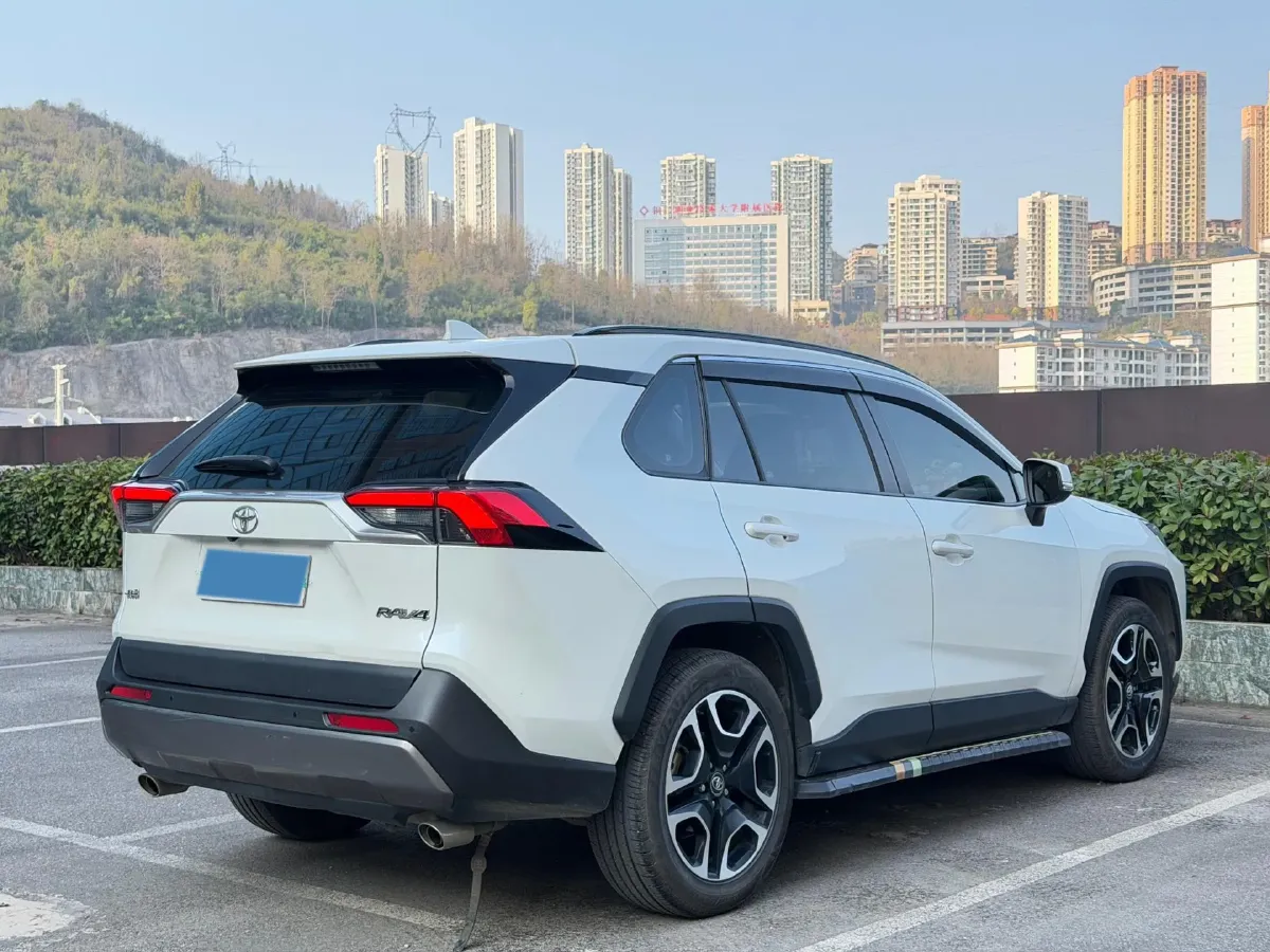 2020 Toyota RAV4 2.0L 171HP L4 CVT,autocango,china used car exporter,china ev exporter,chinese used car exporter,chinese used ev exporter