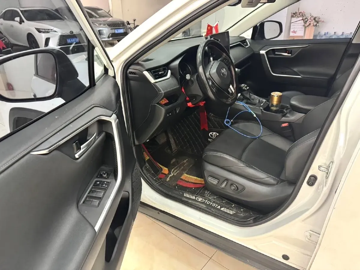 2020 Toyota Wildlander 2.0L 171HP L4 CVT,autocango,china used car exporter,china ev exporter,chinese used car exporter,chinese used ev exporter