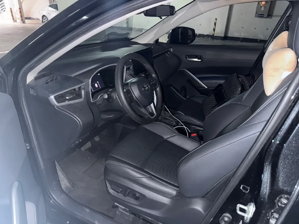 2023 Toyota Frontlander 2.0L 171HP L4 CVT,autocango,china used car exporter,china ev exporter,chinese used car exporter,chinese used ev exporter