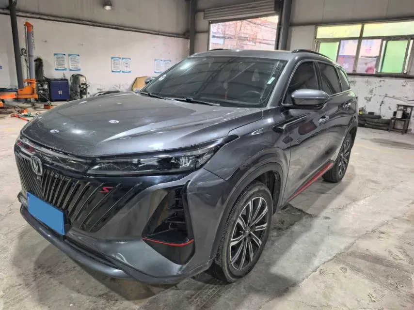 2022 ChangAn CS75 Plus 2.0T 233HP L4 8AT,autocango,china used car exporter,china ev exporter,chinese used car exporter,chinese used ev exporter