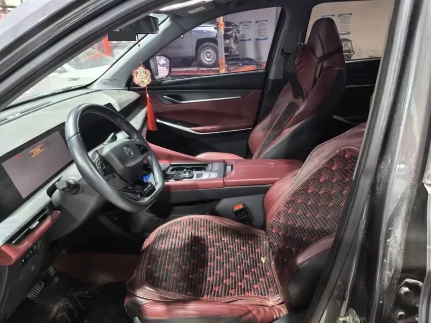 2022 ChangAn CS75 Plus 2.0T 233HP L4 8AT,autocango,china used car exporter,china ev exporter,chinese used car exporter,chinese used ev exporter