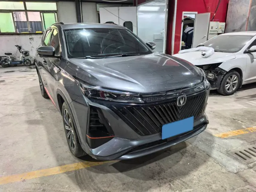 2022 ChangAn CS75 Plus 2.0T 233HP L4 8AT,autocango,china used car exporter,china ev exporter,chinese used car exporter,chinese used ev exporter