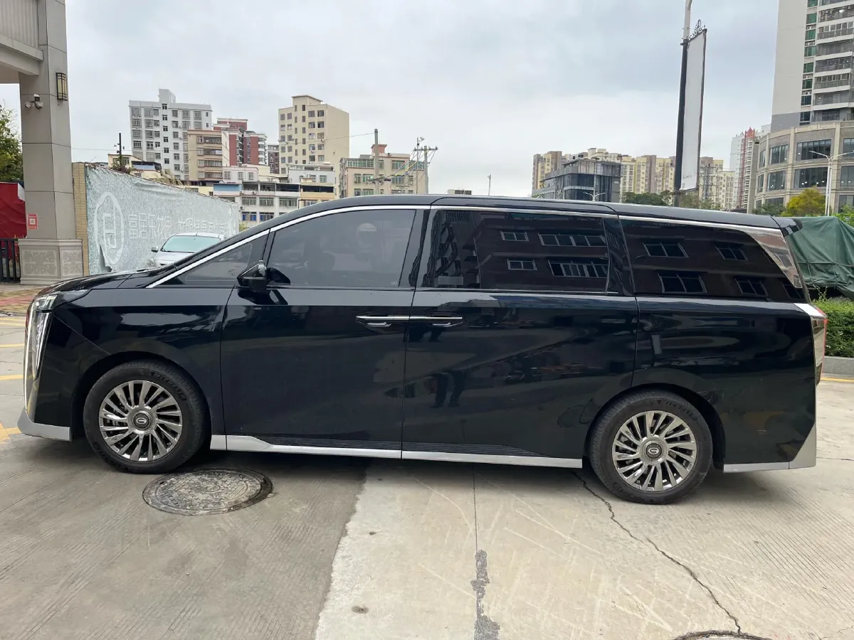 2023 GAC Trumpchi M8 2.0T 190HP L4 E-CVT Hybrid,autocango,china used car exporter,china ev exporter,chinese used car exporter,chinese used ev exporter