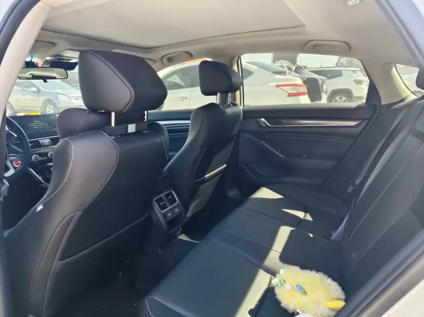 2022 Honda Accord 1.5T 194HP L4 CVT,autocango,china used car exporter,china ev exporter,chinese used car exporter,chinese used ev exporter