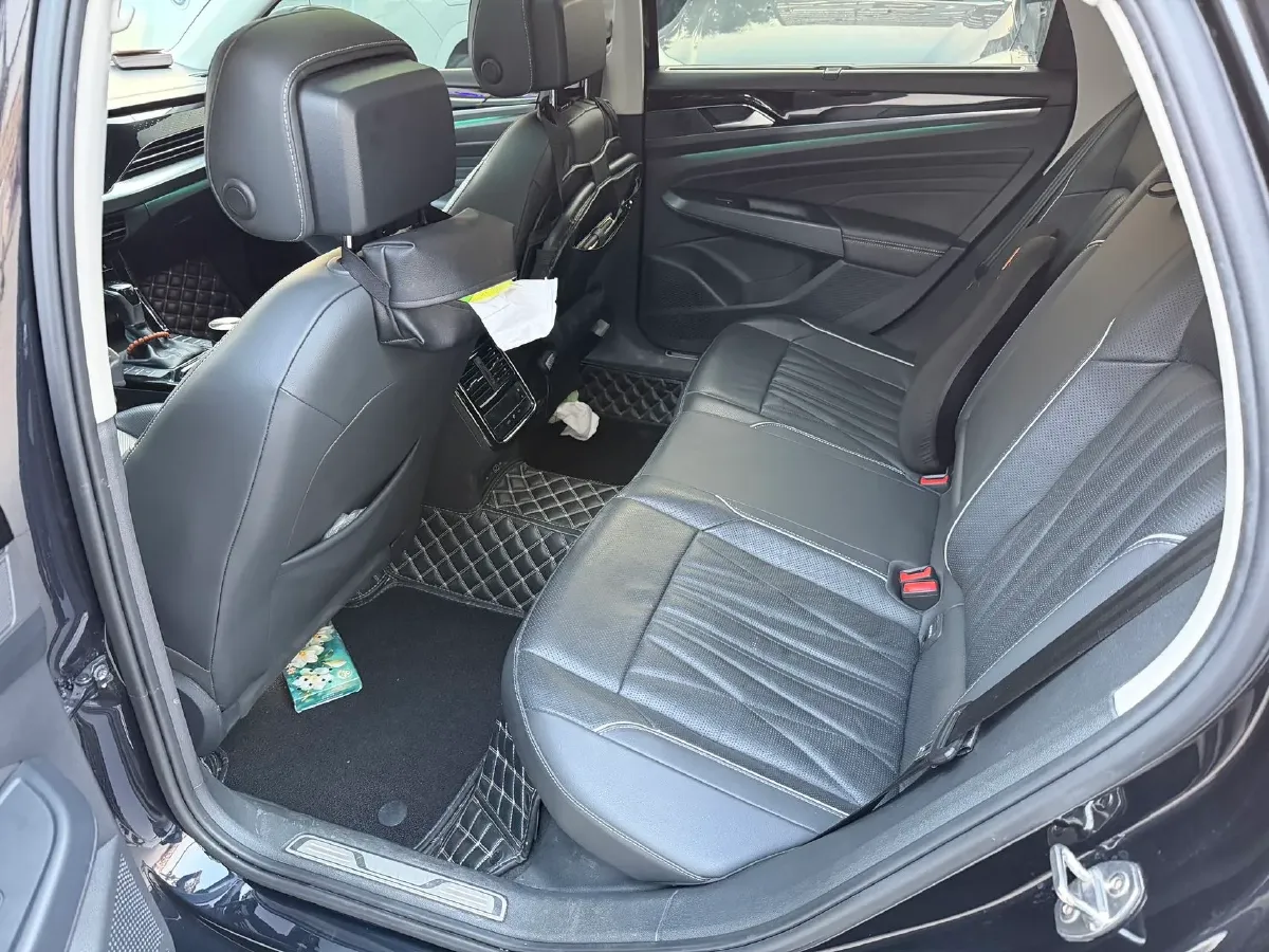 2023 Volkswagen Passat 2.0T 186HP L4 7DCT,autocango,china used car exporter,china ev exporter,chinese used car exporter,chinese used ev exporter