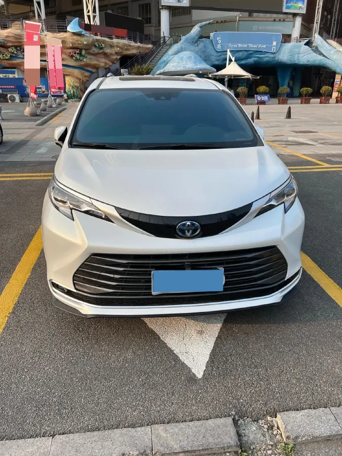 2023 Toyota Sienna 2.5L 189HP L4 E-CVT Hybrid,autocango,china used car exporter,china ev exporter,chinese used car exporter,chinese used ev exporter