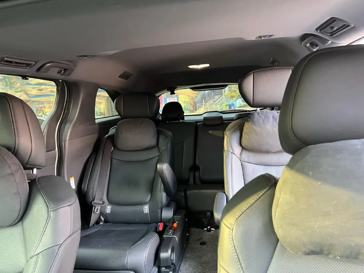 2023 Toyota Sienna 2.5L 189HP L4 E-CVT Hybrid,autocango,china used car exporter,china ev exporter,chinese used car exporter,chinese used ev exporter