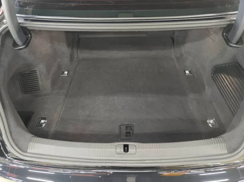 2019 Audi A8 3.0T 340HP V6 8AT,autocango,china used car exporter,china ev exporter,chinese used car exporter,chinese used ev exporter