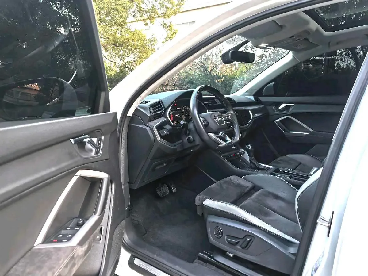 2021 Audi Q3 1.4T 150HP L4 7DCT,autocango,china used car exporter,china ev exporter,chinese used car exporter,chinese used ev exporter