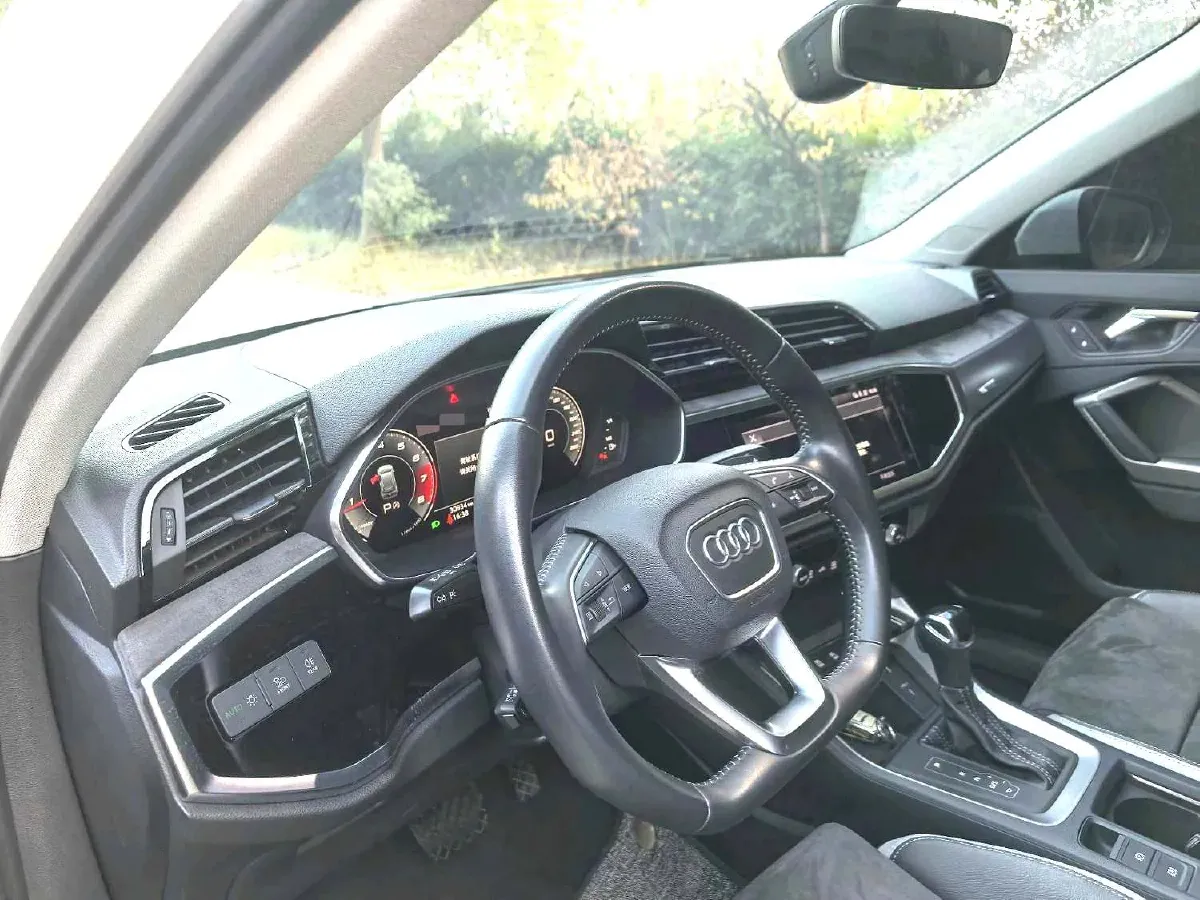 2021 Audi Q3 1.4T 150HP L4 7DCT,autocango,china used car exporter,china ev exporter,chinese used car exporter,chinese used ev exporter