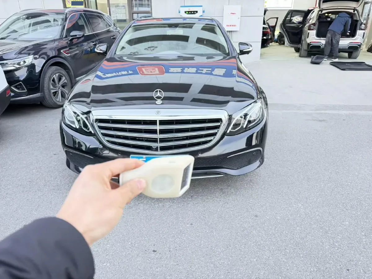 2020 Mercedes-Benz E Class 2.0T 258HP L4 9AT,autocango,china used car exporter,china ev exporter,chinese used car exporter,chinese used ev exporter