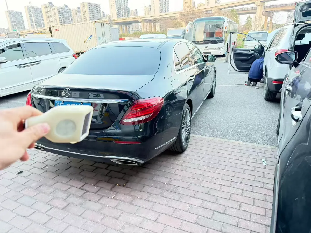 2020 Mercedes-Benz E Class 2.0T 258HP L4 9AT,autocango,china used car exporter,china ev exporter,chinese used car exporter,chinese used ev exporter