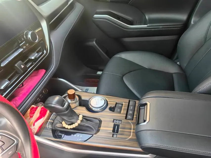 2023 Toyota Highlander 2.5L 189HP L4 E-CVT Hybrid,autocango,china used car exporter,china ev exporter,chinese used car exporter,chinese used ev exporter