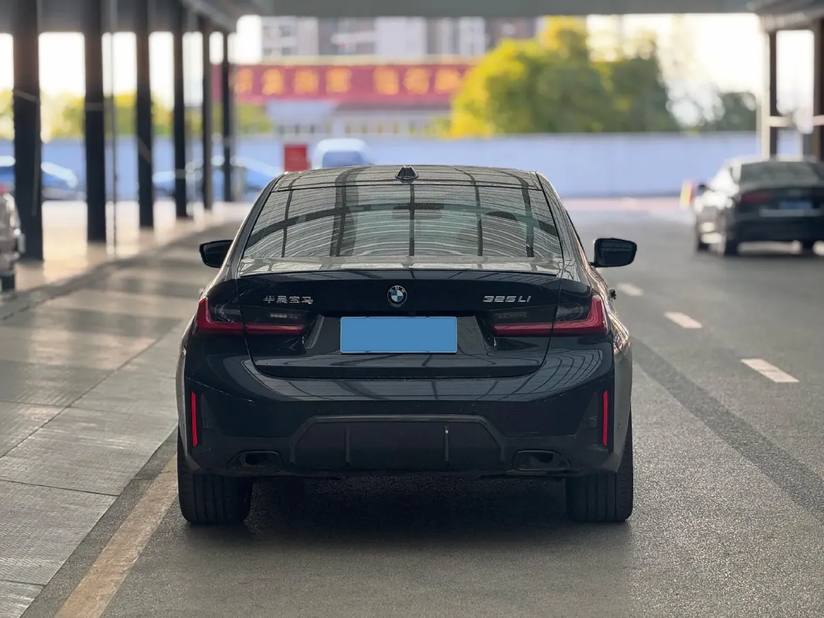 2023 BMW 3 Series 2.0T 184HP L4 8AT,autocango,china used car exporter,china ev exporter,chinese used car exporter,chinese used ev exporter