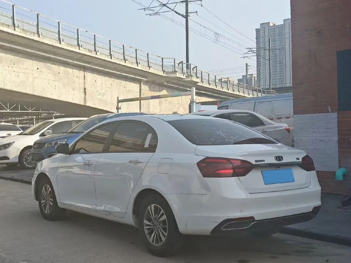 2018 Geely Emgrand 1.5L 109HP L4 5MT,autocango,china used car exporter,china ev exporter,chinese used car exporter,chinese used ev exporter