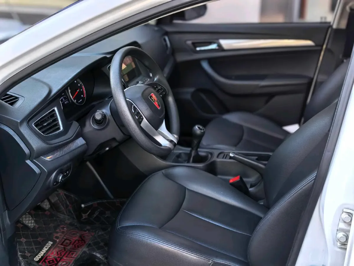 2018 Roewe 360 1.5L 116HP L4 5MT,autocango,china used car exporter,china ev exporter,chinese used car exporter,chinese used ev exporter