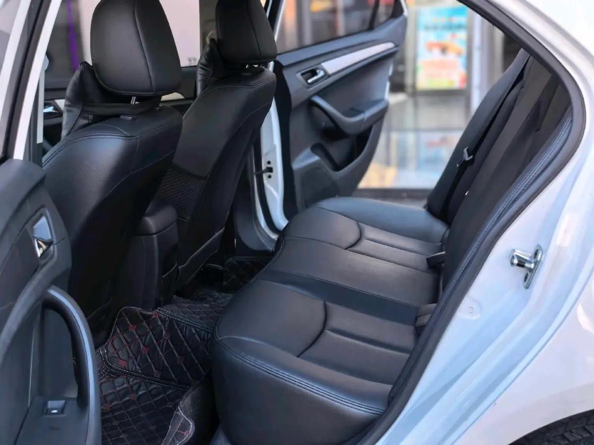 2018 Roewe 360 1.5L 116HP L4 5MT,autocango,china used car exporter,china ev exporter,chinese used car exporter,chinese used ev exporter