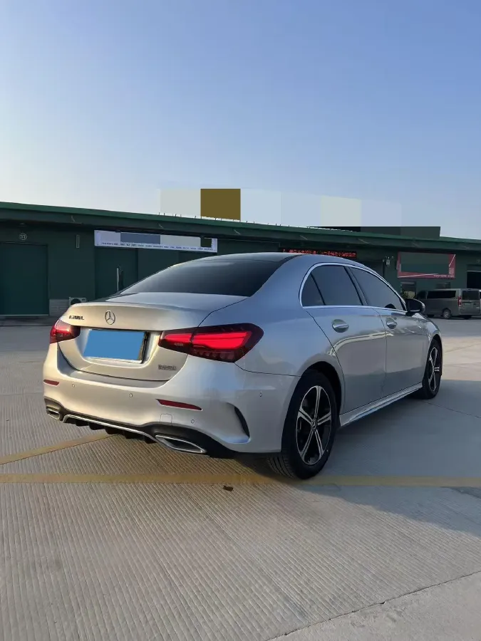 2023 Mercedes-Benz A Class 1.3T 163HP L4 7DCT,autocango,china used car exporter,china ev exporter,chinese used car exporter,chinese used ev exporter
