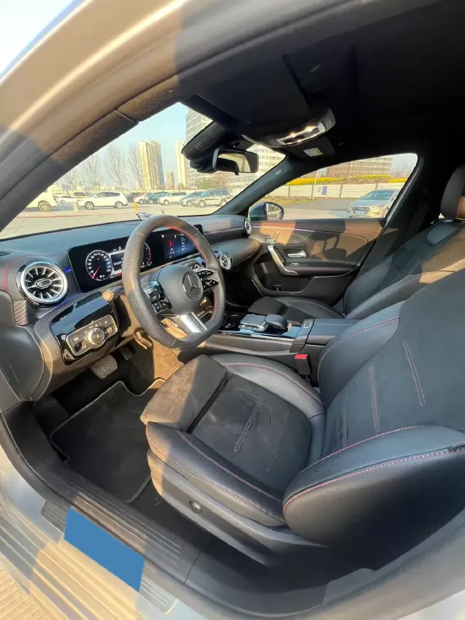 2023 Mercedes-Benz A Class 1.3T 163HP L4 7DCT,autocango,china used car exporter,china ev exporter,chinese used car exporter,chinese used ev exporter